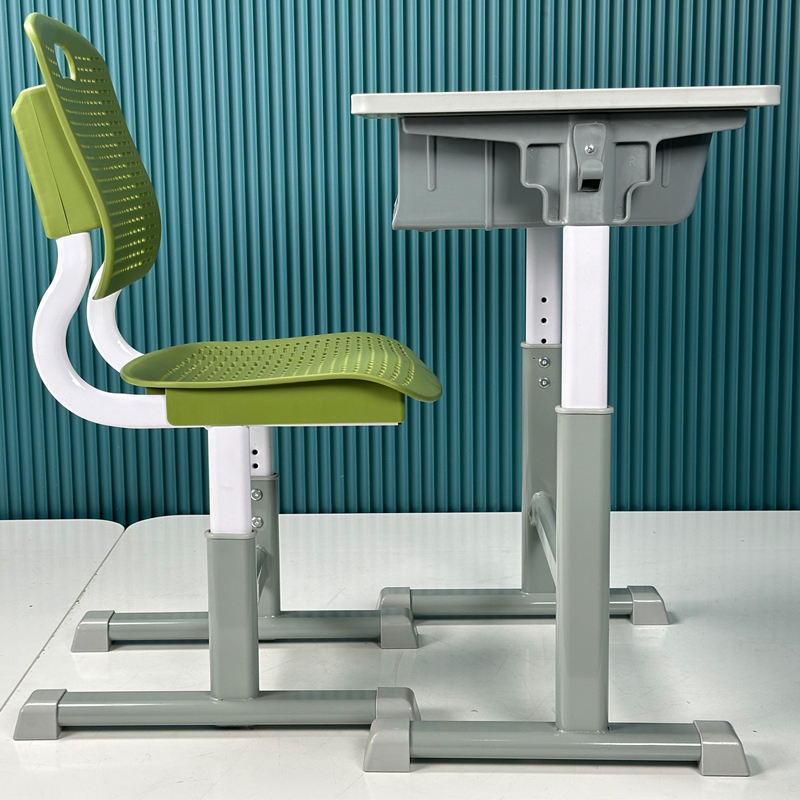 Ergonomic-School-Desk-and-Chair-for-Primary-School-Students