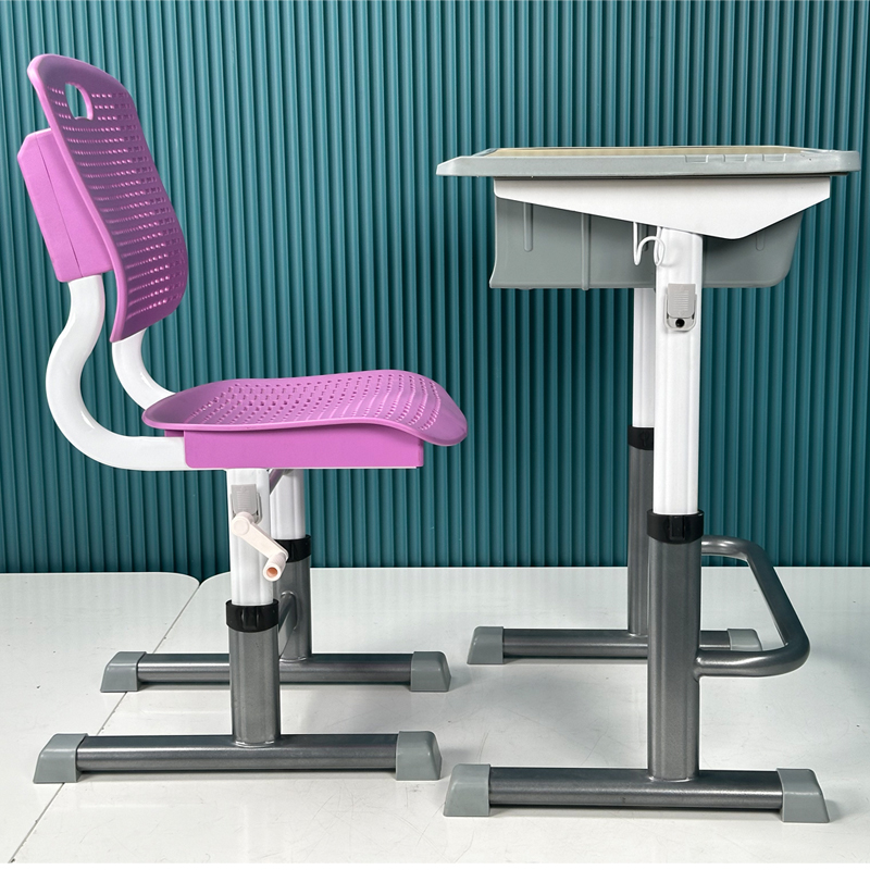 https://www.springfurnitures.com/the-ultimate-guide-to-choosing-the-right-desks-and-classroom-chairs-product/